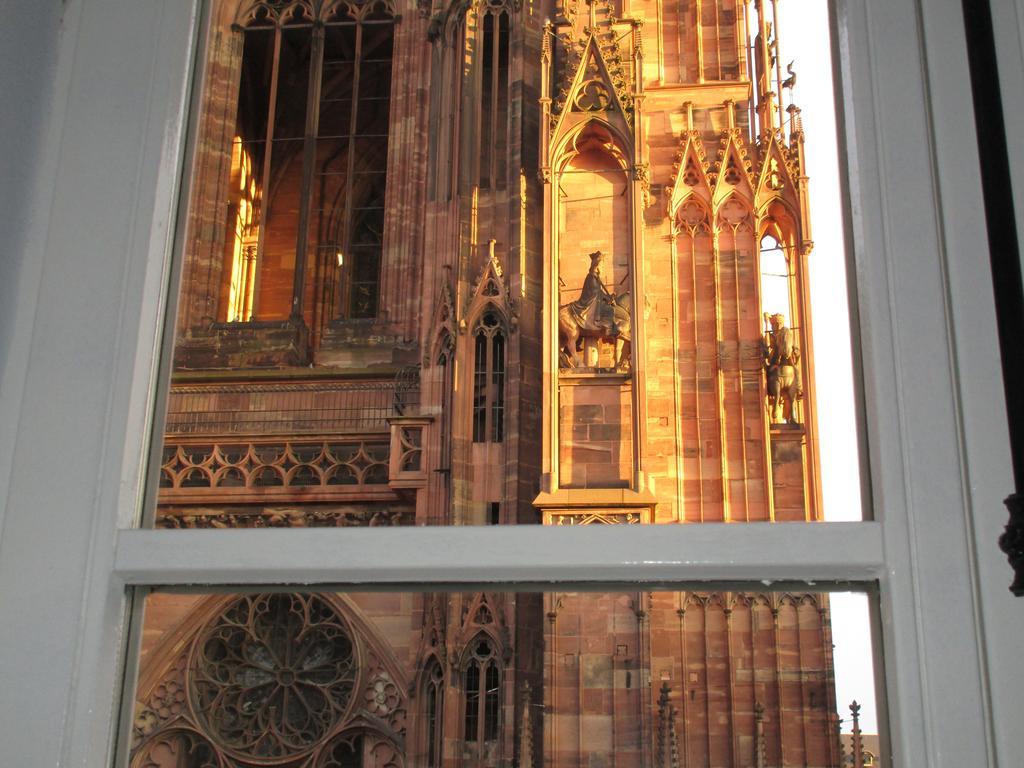 Les Appartements Place De La Cathedrale Strasbourg Bagian luar foto