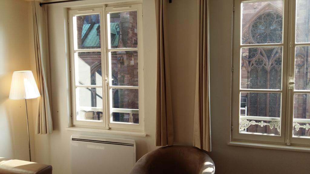 Les Appartements Place De La Cathedrale Strasbourg Bagian luar foto